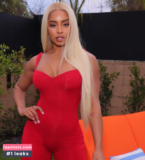 Qimmah Russo gallery photo #1606