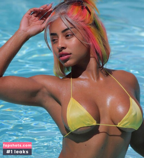 Qimmah Russo gallery photo #1688