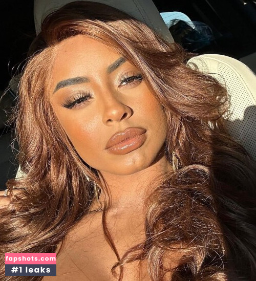 Qimmah Russo gallery photo #1693