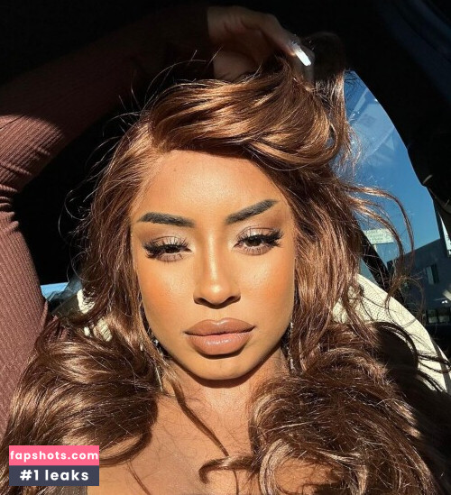 Qimmah Russo gallery photo #1694