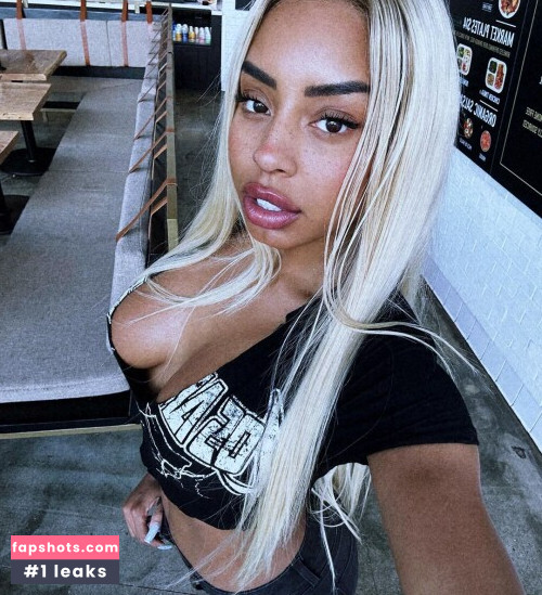 Qimmah Russo gallery photo #1702