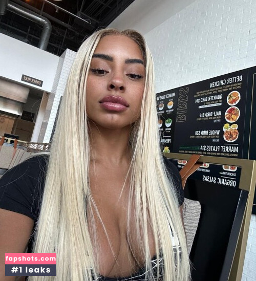 Qimmah Russo gallery photo #1703