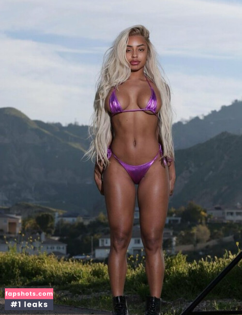 Qimmah Russo gallery photo #1740