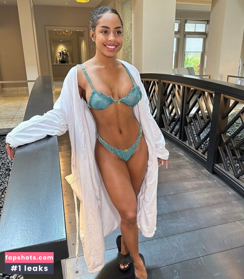 Qimmah Russo gallery photo #1769