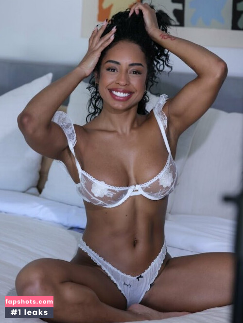 Qimmah Russo gallery photo #1787