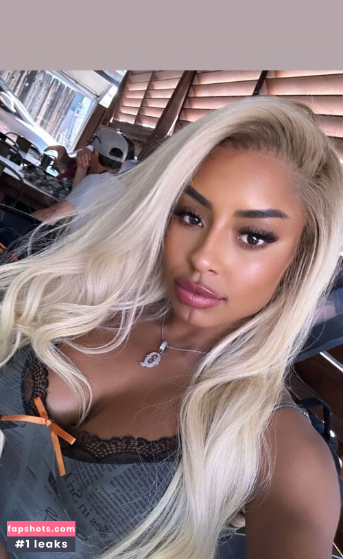 Qimmah Russo gallery photo #1814