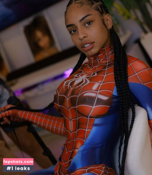 Qimmah Russo gallery photo #1840