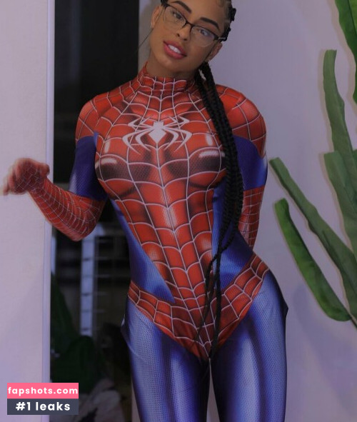 Qimmah Russo gallery photo #1841