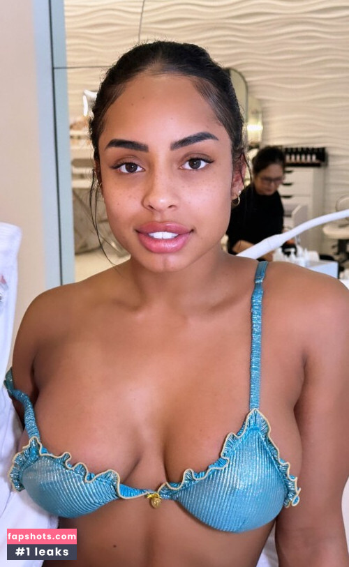 Qimmah Russo gallery photo #1854