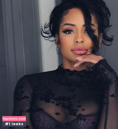 Qimmah Russo gallery photo #1874