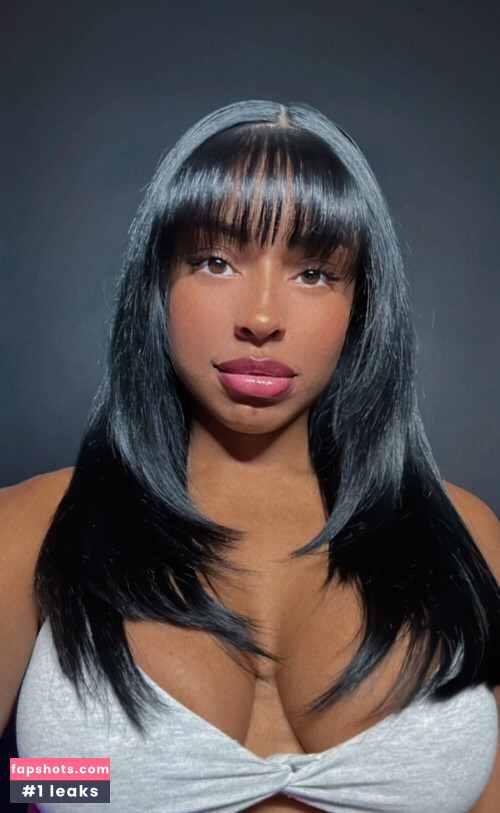 Qimmah Russo gallery photo #1906