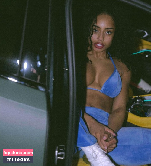 Qimmah Russo gallery photo #1913