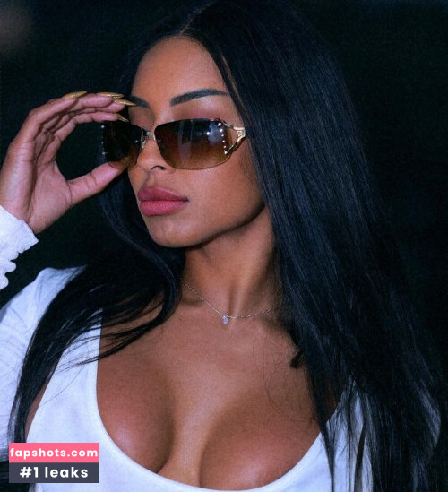 Qimmah Russo gallery photo #1959