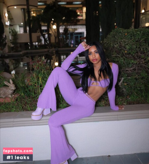 Qimmah Russo gallery photo #2055