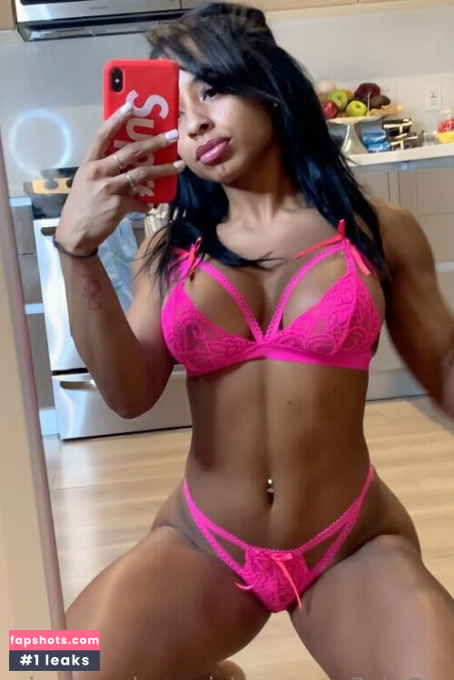 Qimmah Russo gallery photo #2169