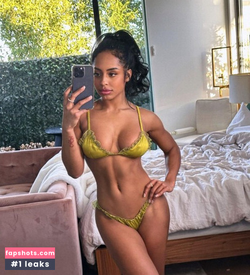 Qimmah Russo gallery photo #2208