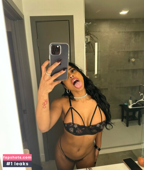 Qimmah Russo gallery photo #2242