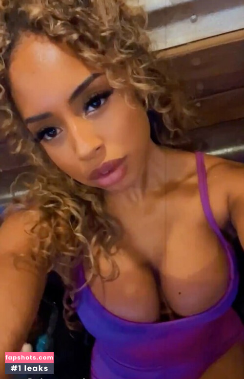 Qimmah Russo gallery photo #2248