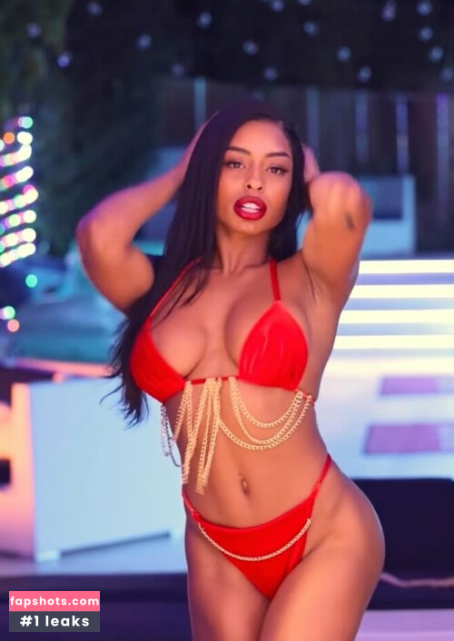 Qimmah Russo gallery photo #2261