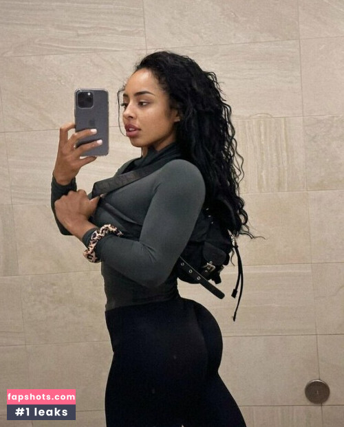 Qimmah Russo gallery photo #2303