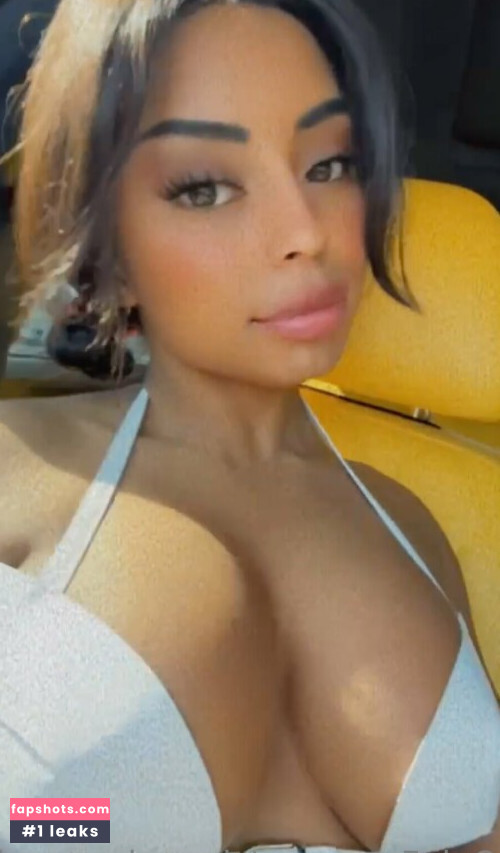 Qimmah Russo gallery photo #2307