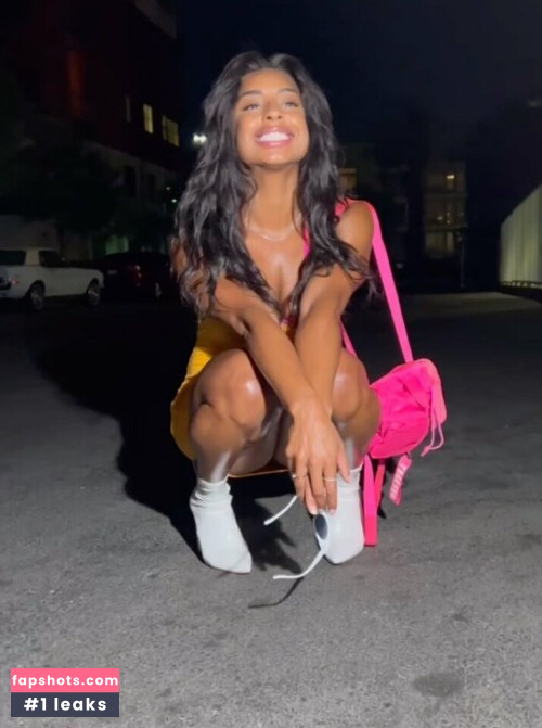 Qimmah Russo gallery photo #2358