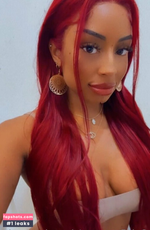 Qimmah Russo gallery photo #2364