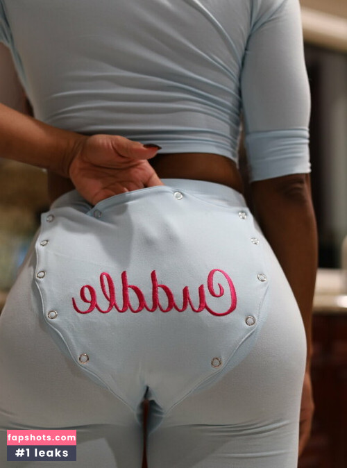 Qimmah Russo gallery photo #2404