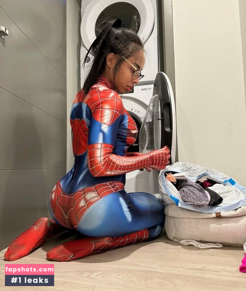 Qimmah Russo Nacktheit OnlyFans Fotos #2454 - Fapshots