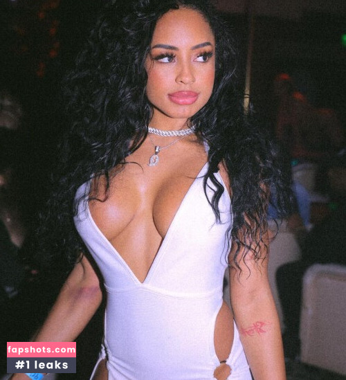 Qimmah Russo Nacktheit OnlyFans Fotos #2486 - Fapshots