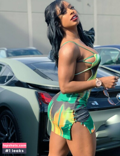 Qimmah Russo Nacktheit OnlyFans Fotos #2488 - Fapshots