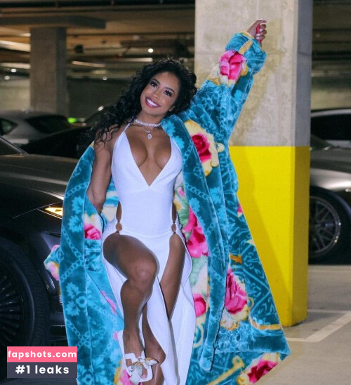 Qimmah Russo Nacktheit OnlyFans Fotos #2494 - Fapshots