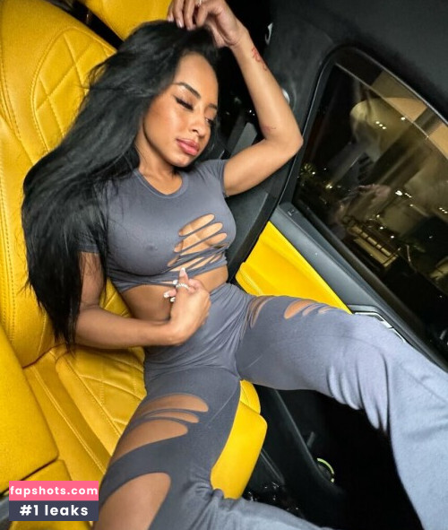 Qimmah Russo gallery photo #695