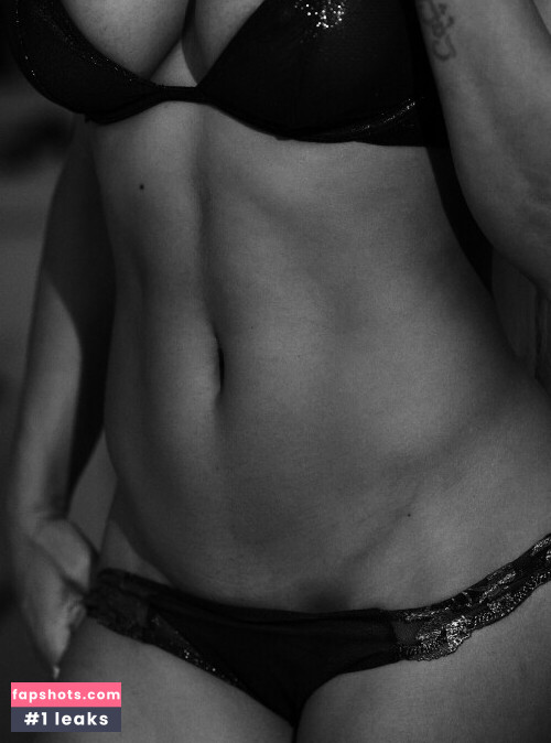 Qimmah Russo gallery photo #733