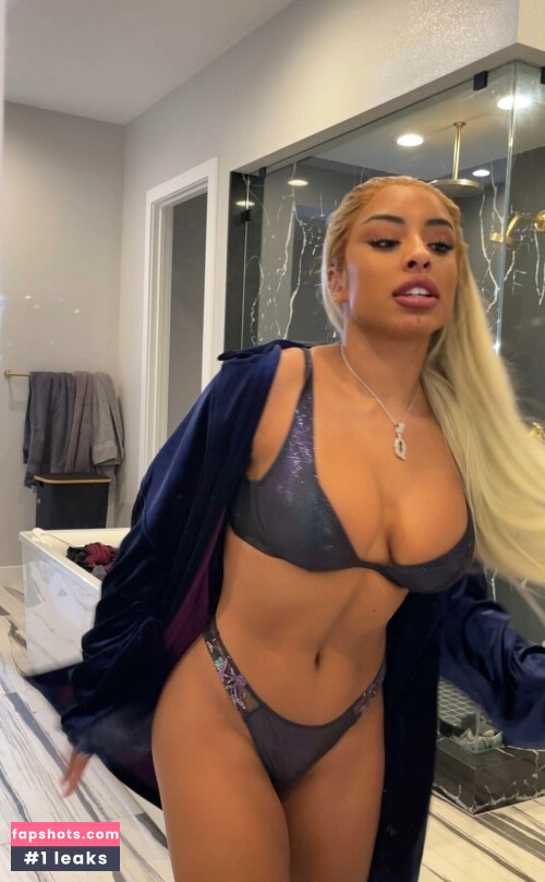 Qimmah Russo gallery photo #771