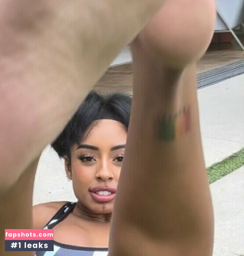 Qimmah Russo gallery photo #774