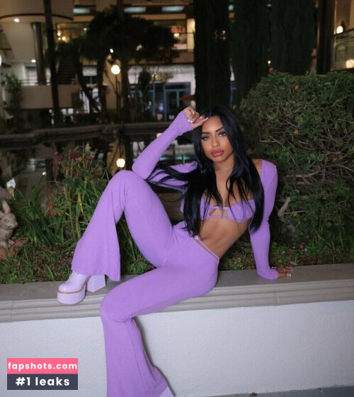 Qimmah Russo gallery photo #783