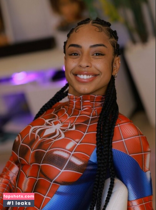 Qimmah Russo gallery photo #801