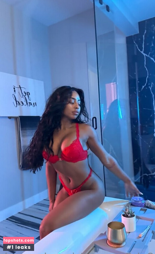 Qimmah Russo Nude Leaks OnlyFans Photos #949 - LeakJerk