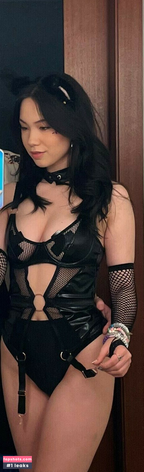 QuarterJade gallery photo #336