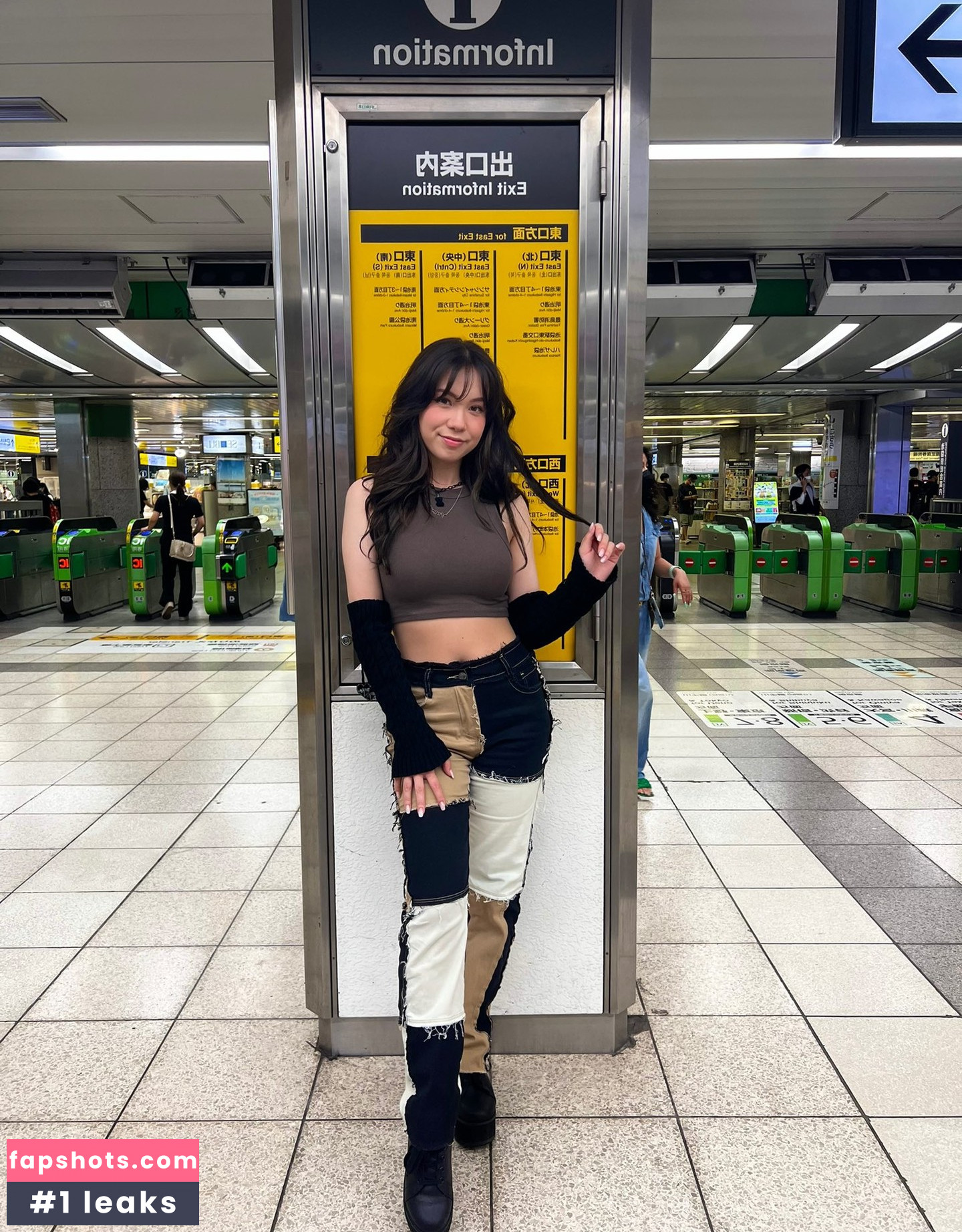 QuarterJade gallery photo #343