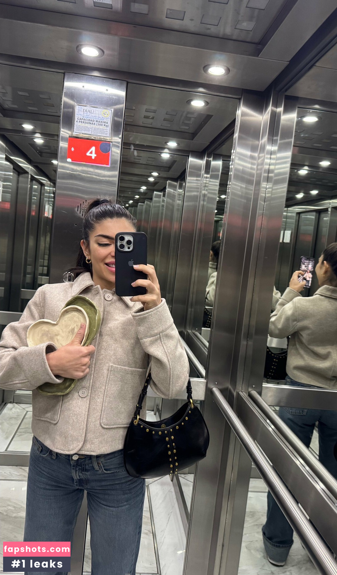 queen.amy gallery photo #16