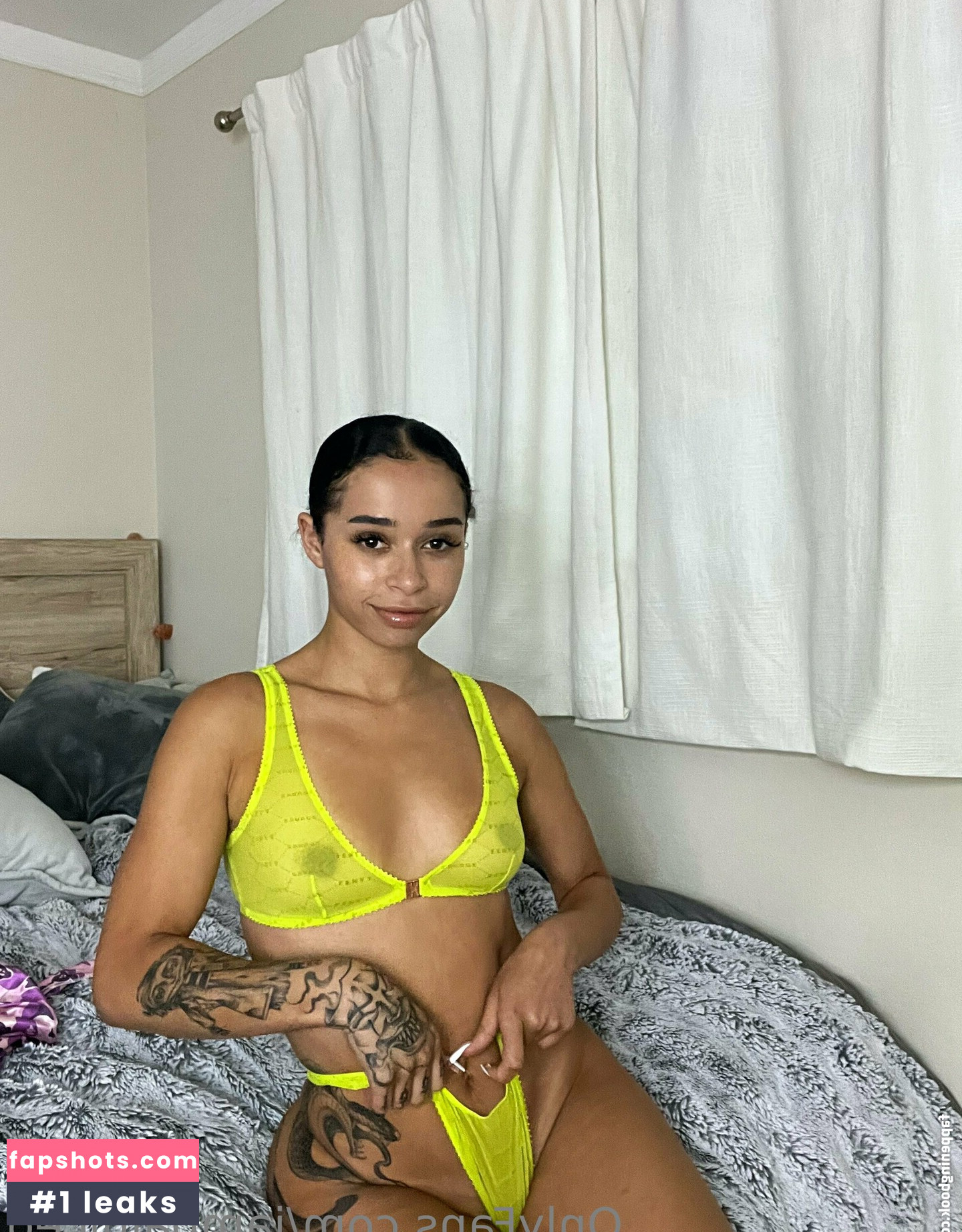 Queen Qiana gallery photo #13