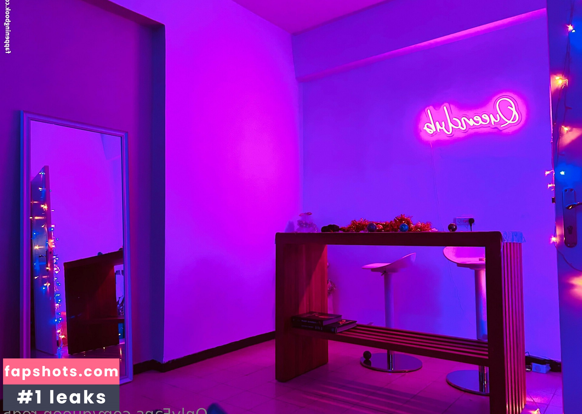 Queen Red Nude Leaks OnlyFans Photos #6 - LeakJerk