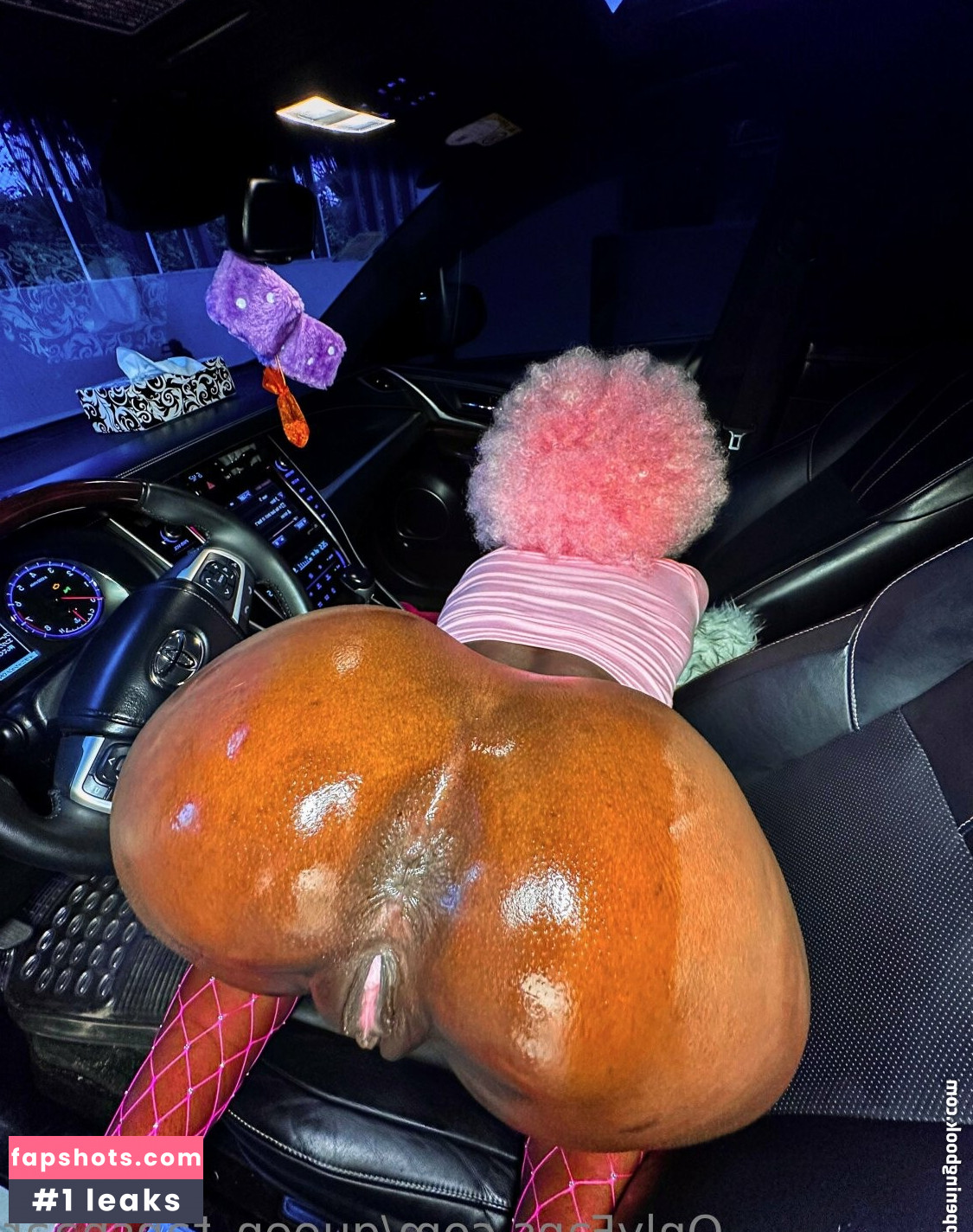 Queen_tahshaar gallery photo #57