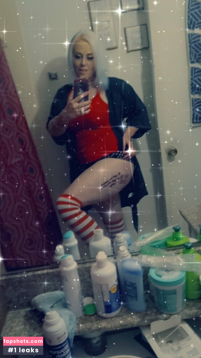 queenbunni44 gallery photo #8