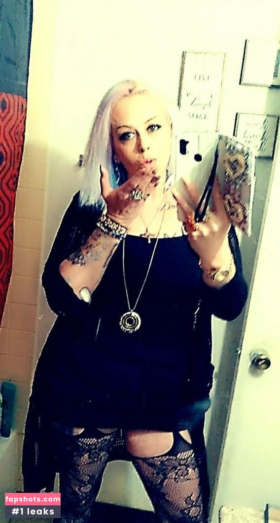 queenbunni44 gallery photo #9