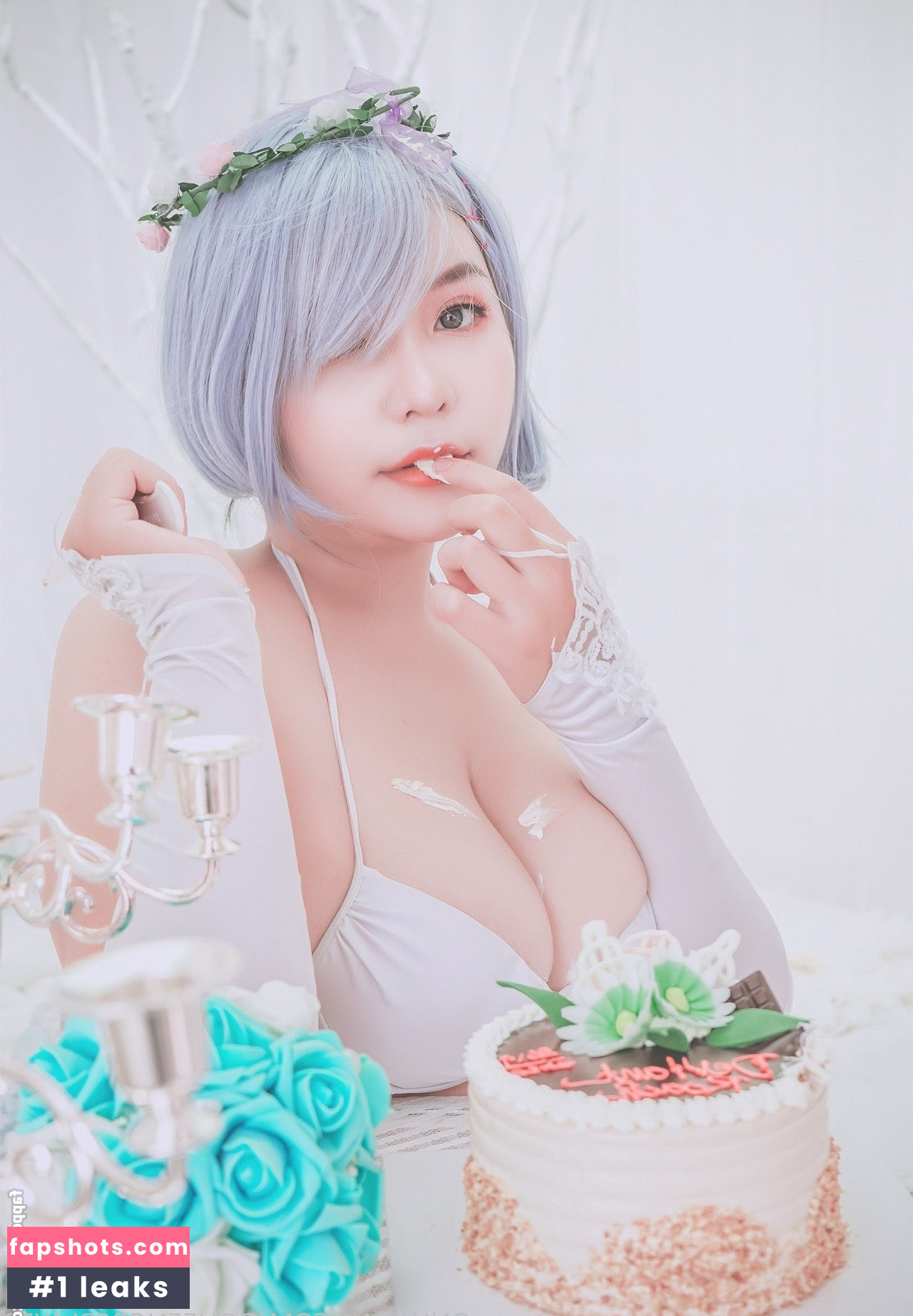 Queenie gallery photo #436