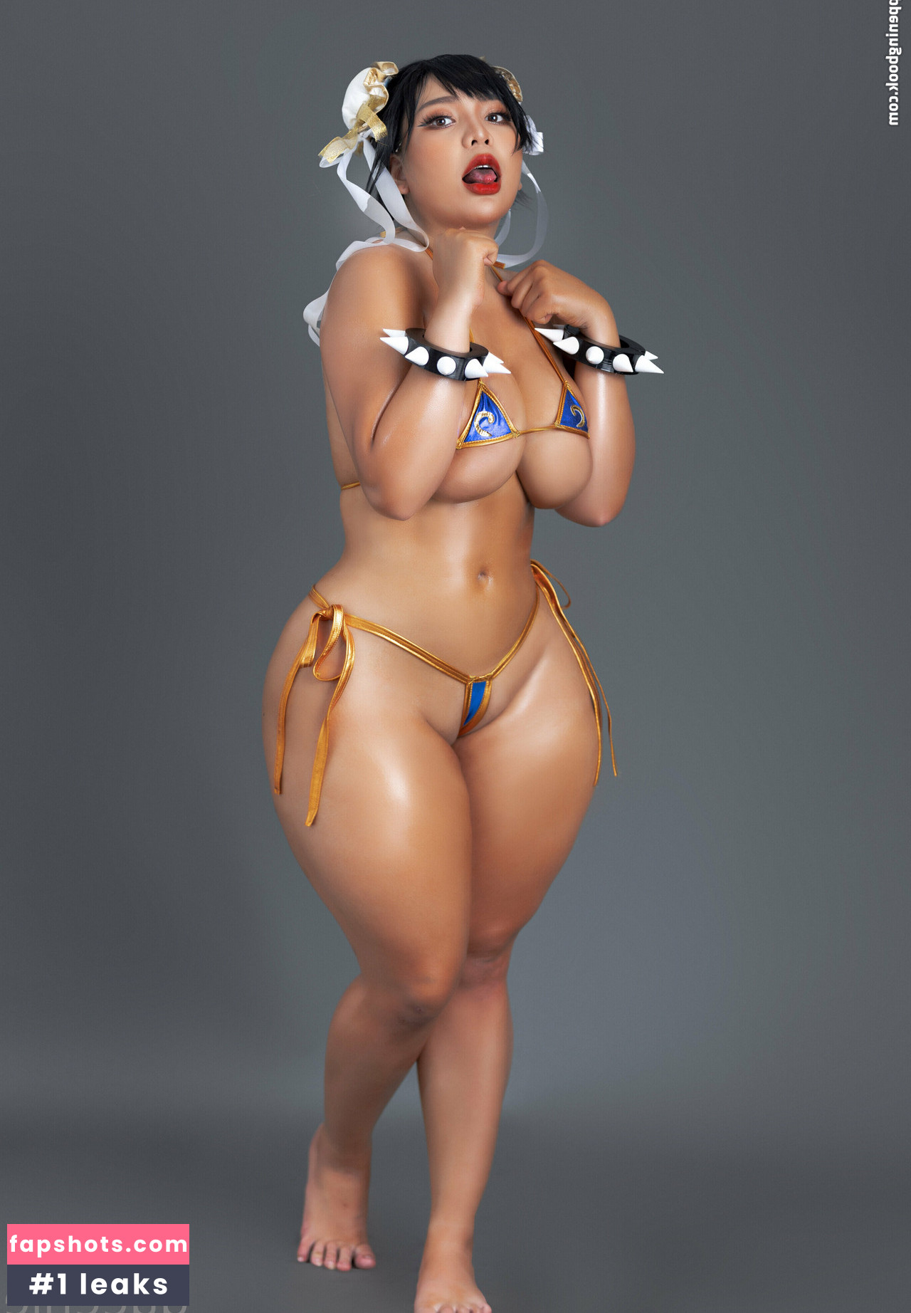 Queenie gallery photo #541