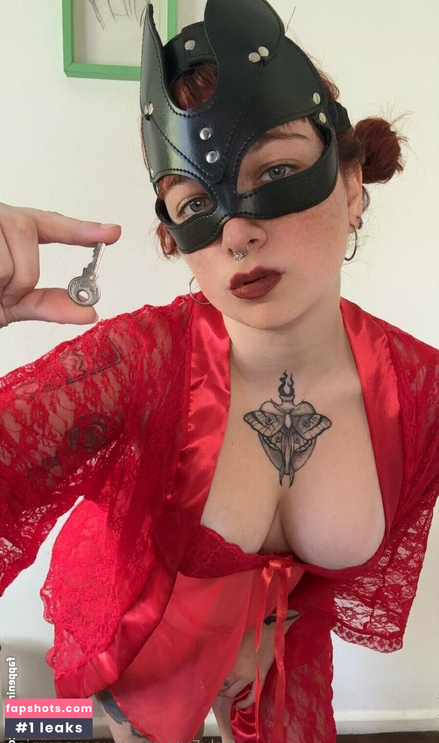 queenscorpiaa gallery photo #2